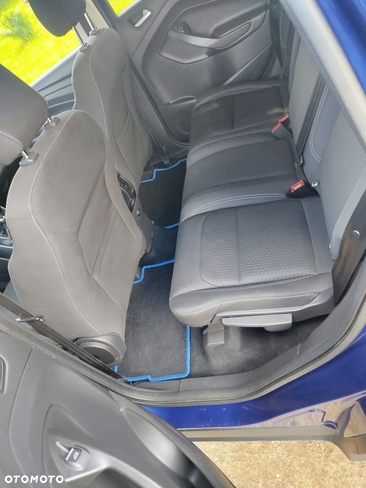 Ford Kuga - 9