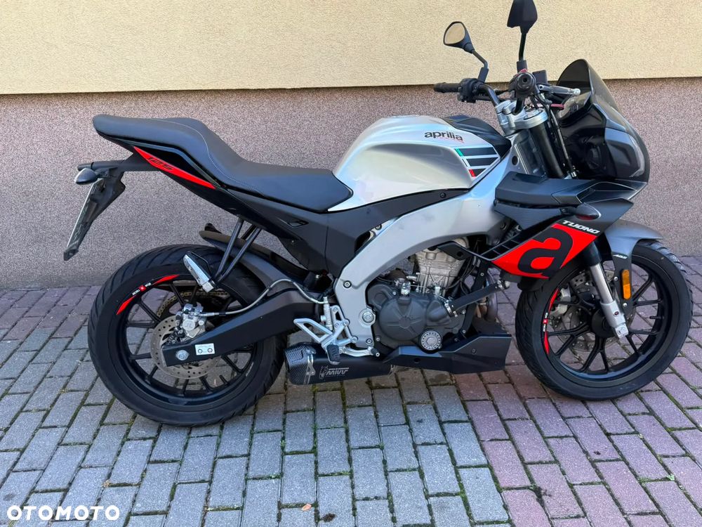 Aprilia Tuono - 22