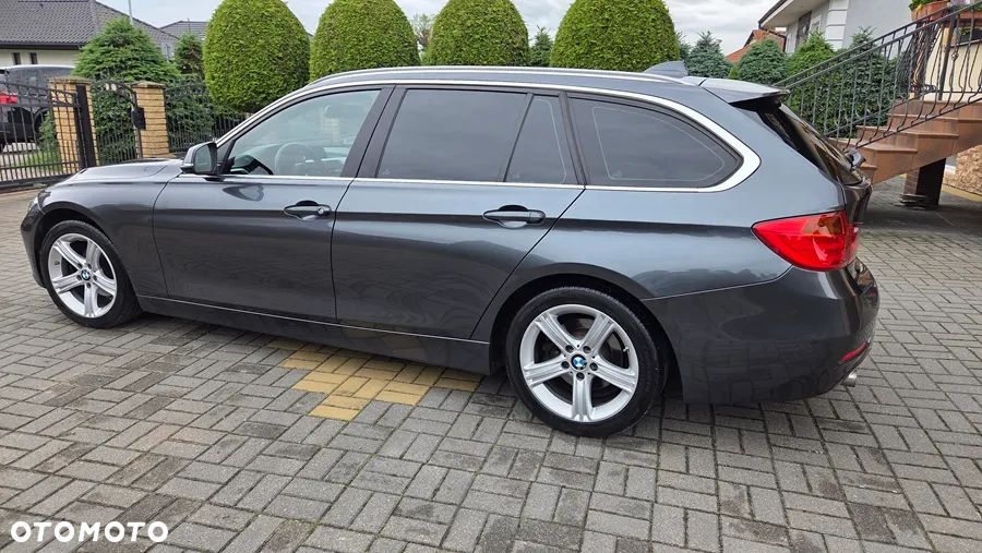 BMW Seria 3 320d Efficient Dynamics Edition Sport Line - 13