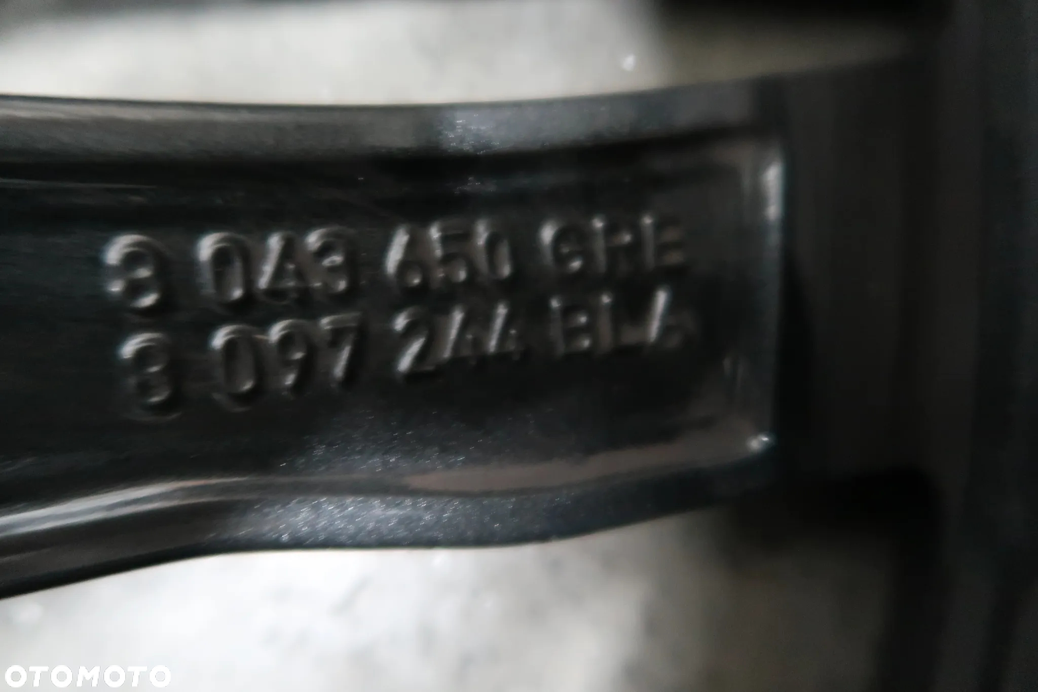 Felga BMW 7856710 8x19et36 - 4