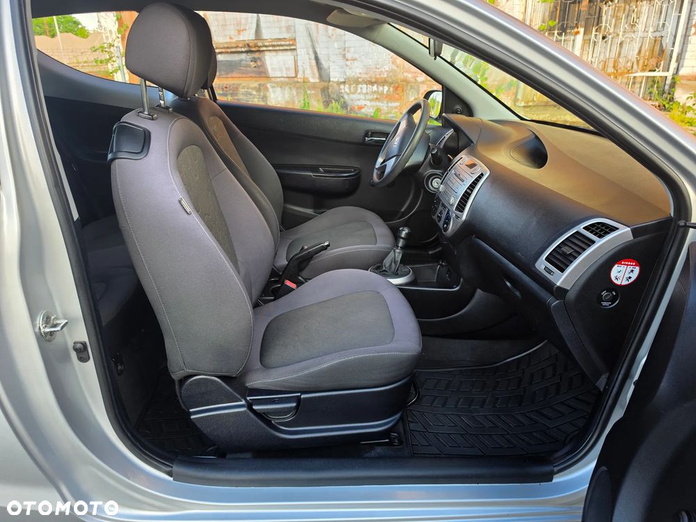 Hyundai i20 1.2 Classic + EU5 - 13