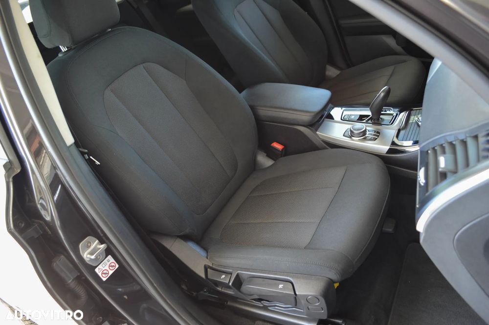 BMW X3 sDrive18d Aut. Advantage - 29