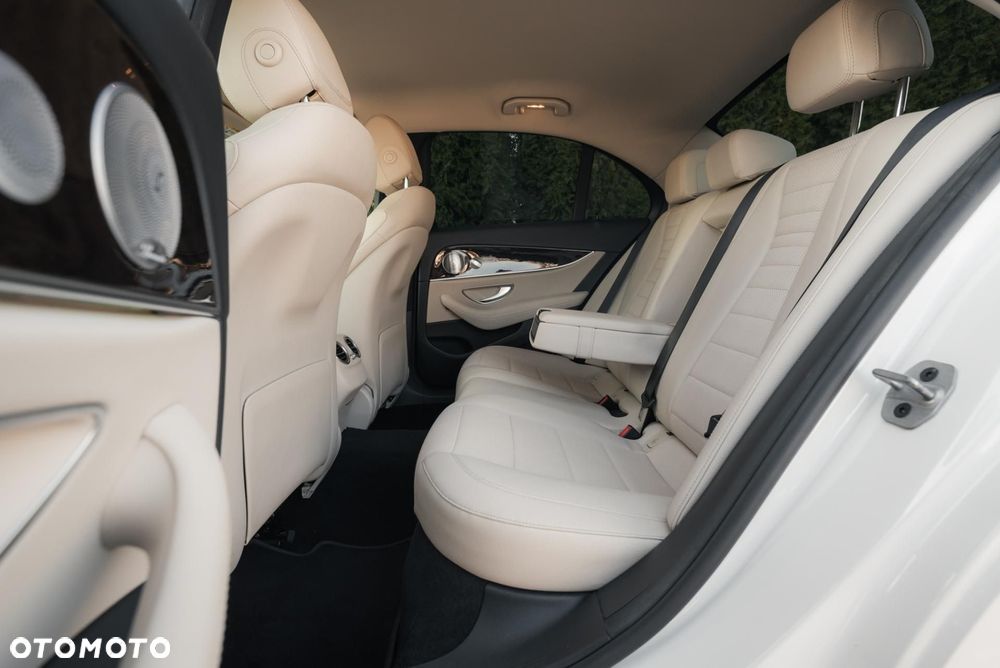 Mercedes-Benz Klasa E - 20