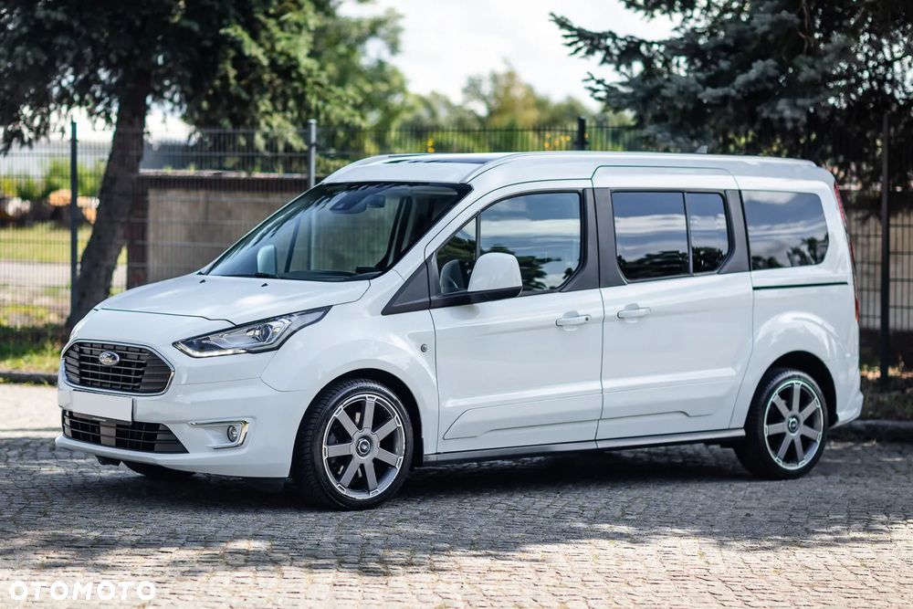 Ford Tourneo Connect Grand - 1