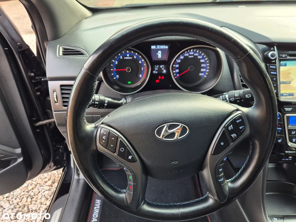 Hyundai i30 blue Kombi 1.6 GDi Passion - 27