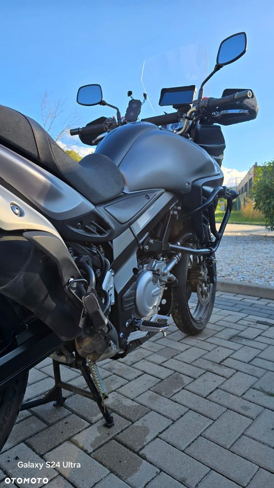 Suzuki V-STROM - 7