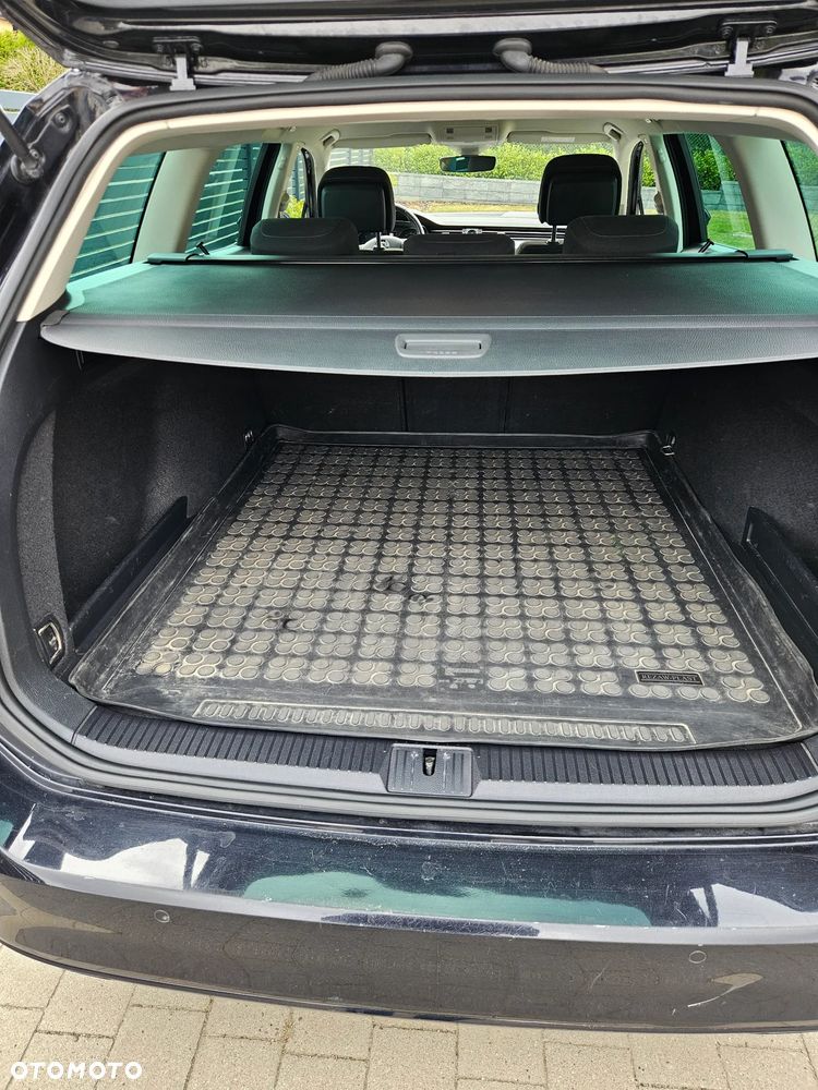 Volkswagen Passat 2.0 TDI SCR DSG Business - 12