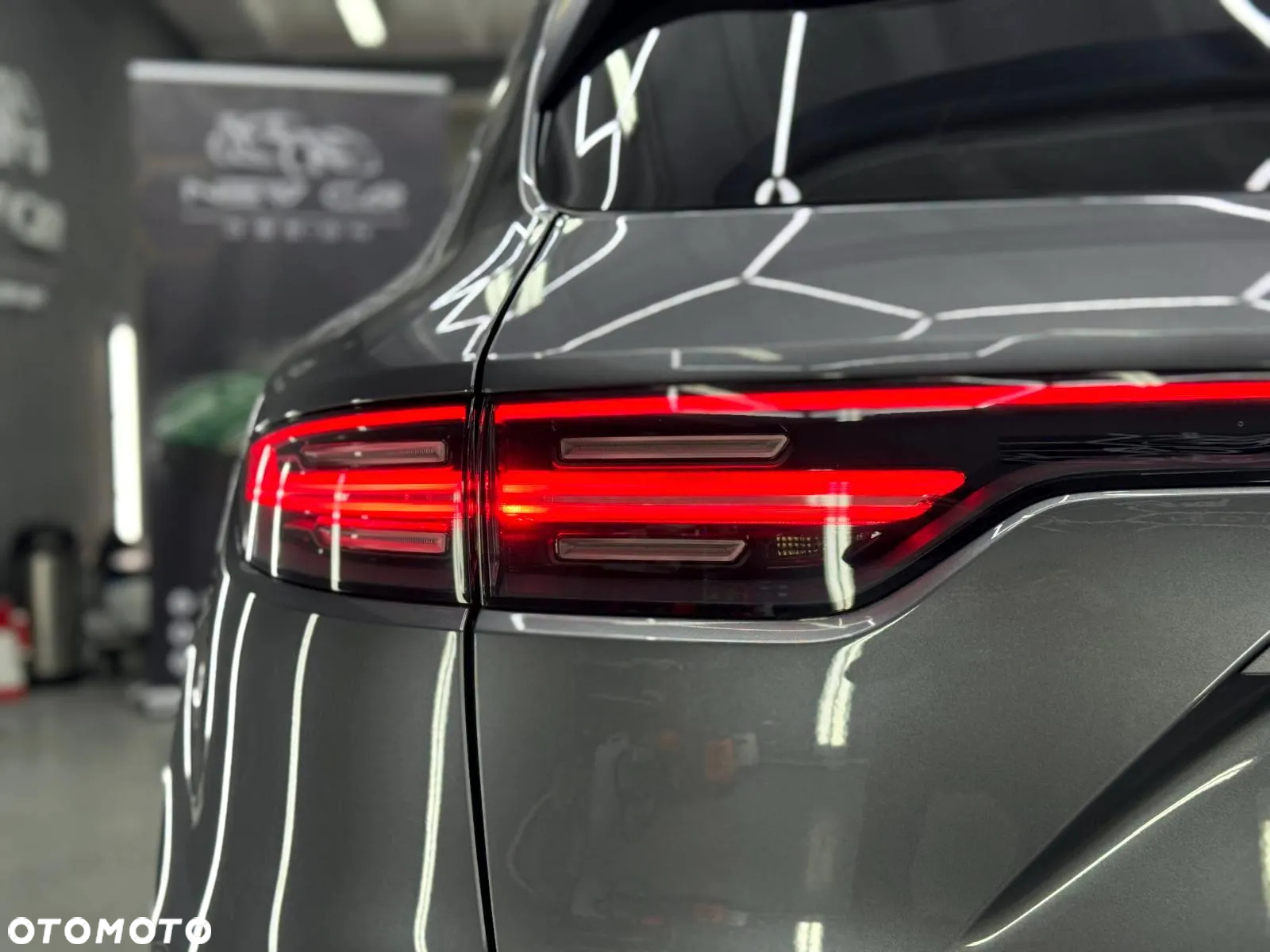 Porsche Cayenne E-Hybrid Platinum Edition - 10