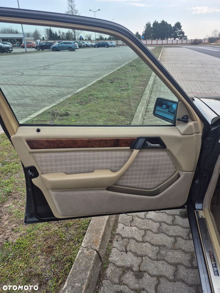 Mercedes-Benz W124 (1984-1993) - 18