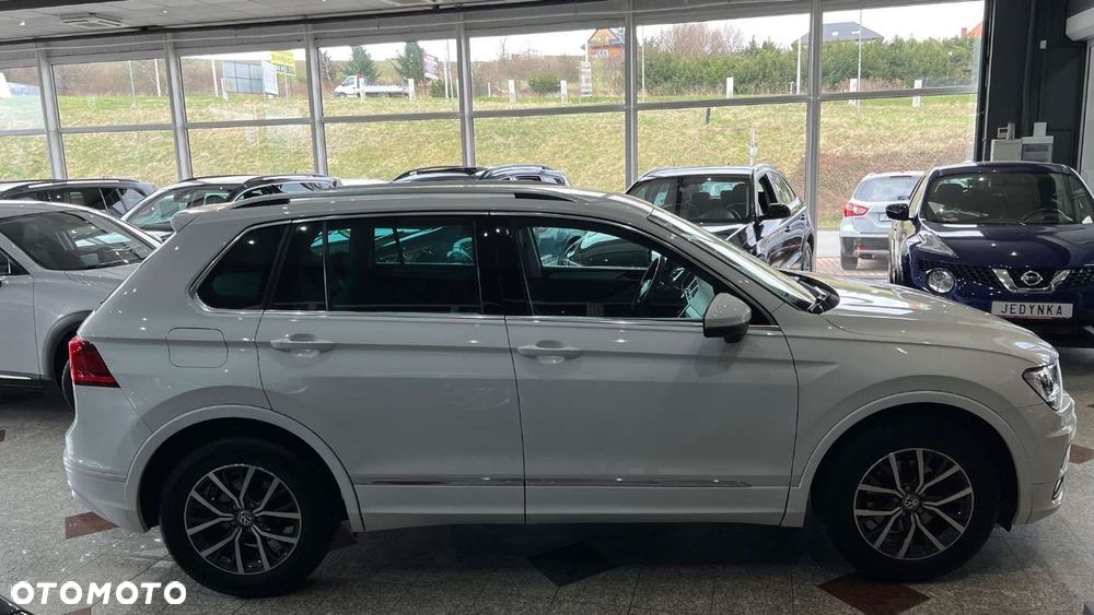 Volkswagen Tiguan - 17
