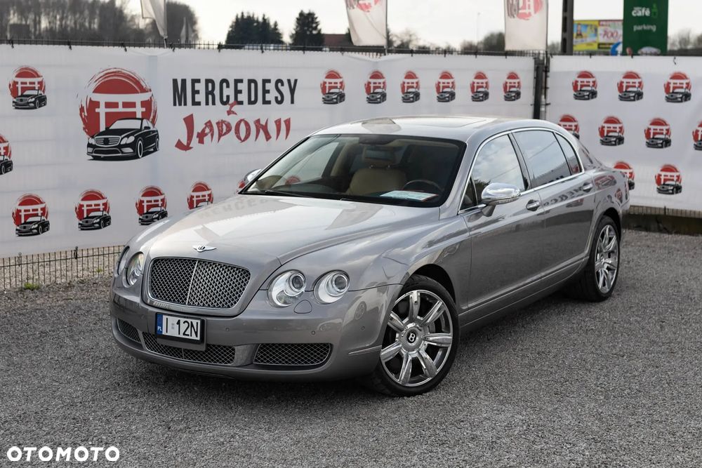 Bentley Flying Spur - 1