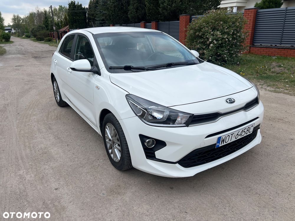 Kia Rio - 1