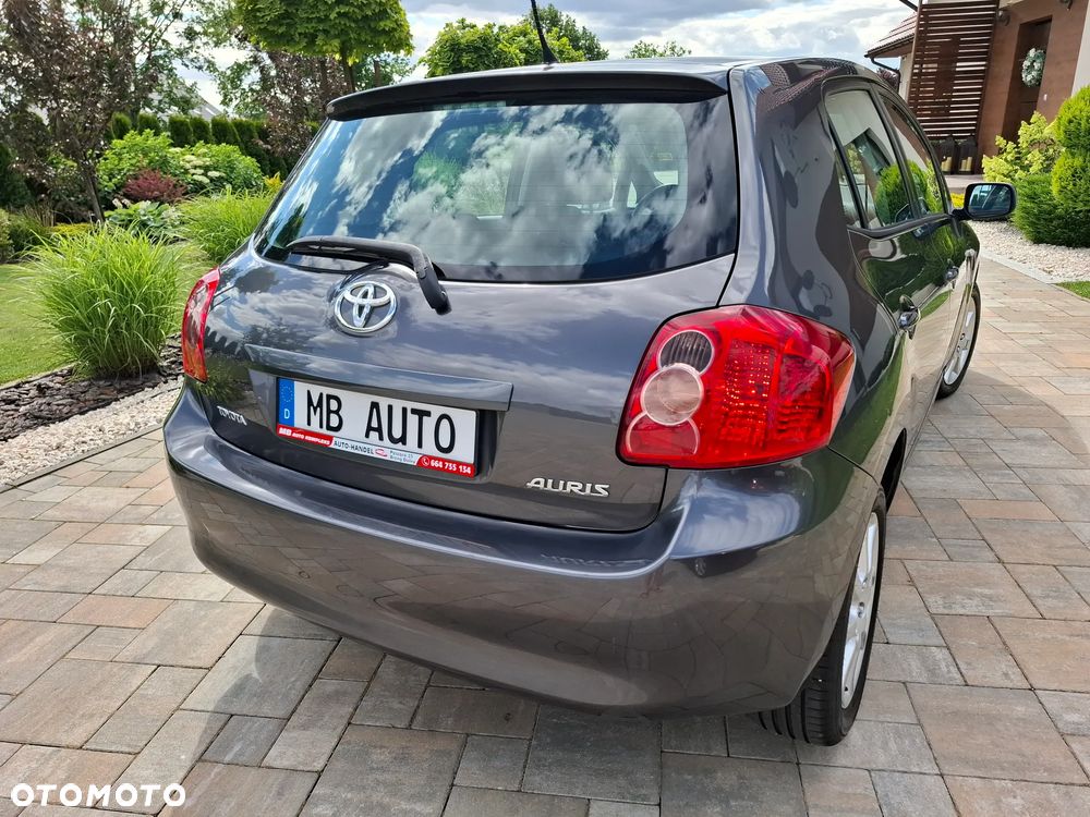 Toyota Auris 1.6 VVT-i Luna - 19
