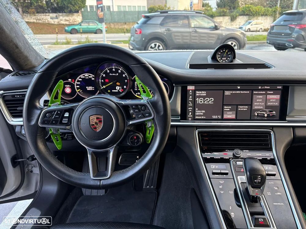 Porsche Panamera Sport Turismo Turbo S E-Hybrid - 8