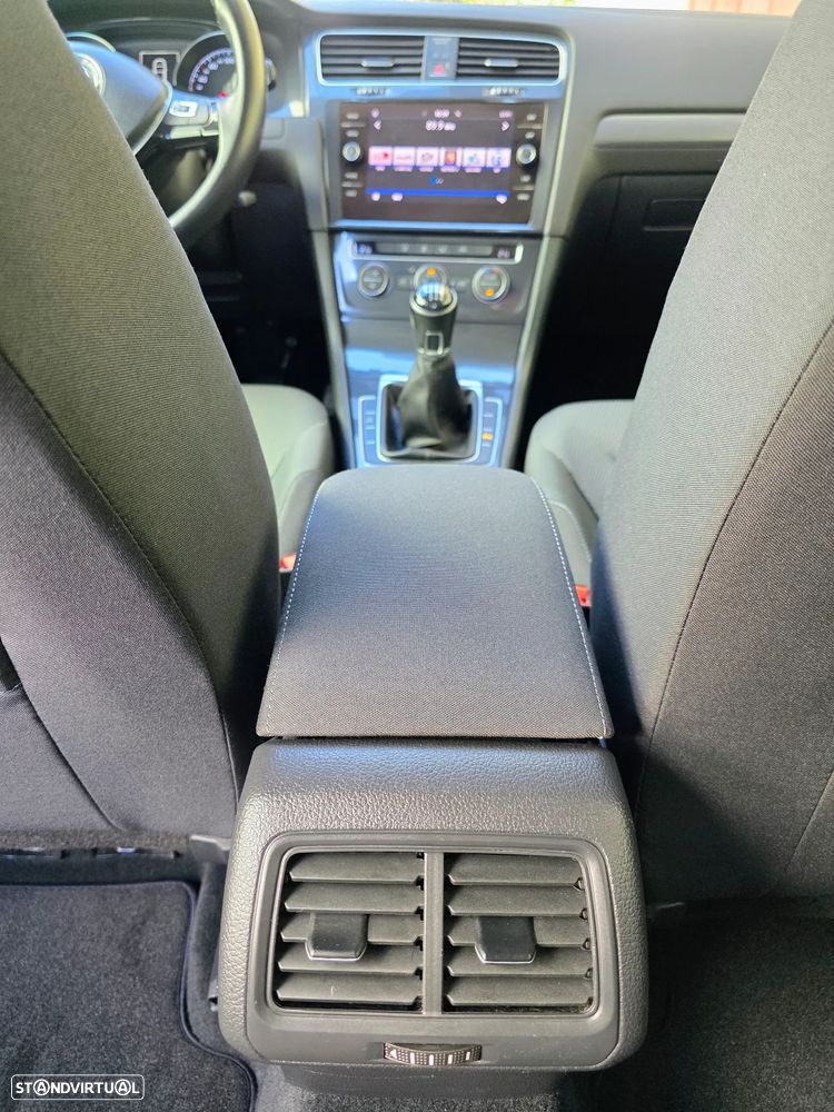 VW Golf 1.0 TSI Confortline - 52