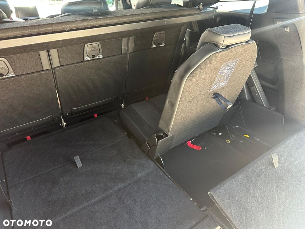 Peugeot 5008 1.6 PureTech GT Line S&S EAT8 - 21