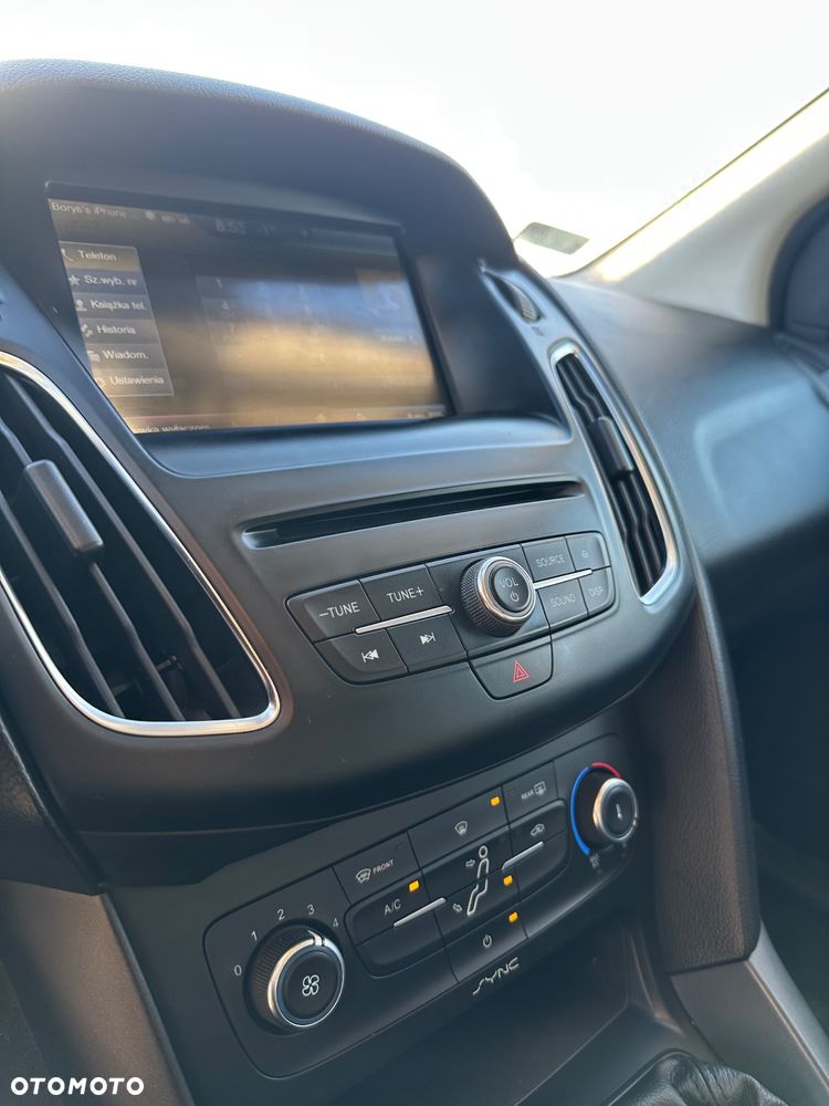 Ford Focus 1.0 EcoBoost Ambiente - 15