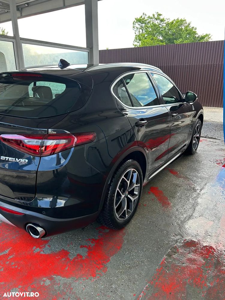 Alfa Romeo Stelvio 2.0 Turbo AWD AT8 Super - 10