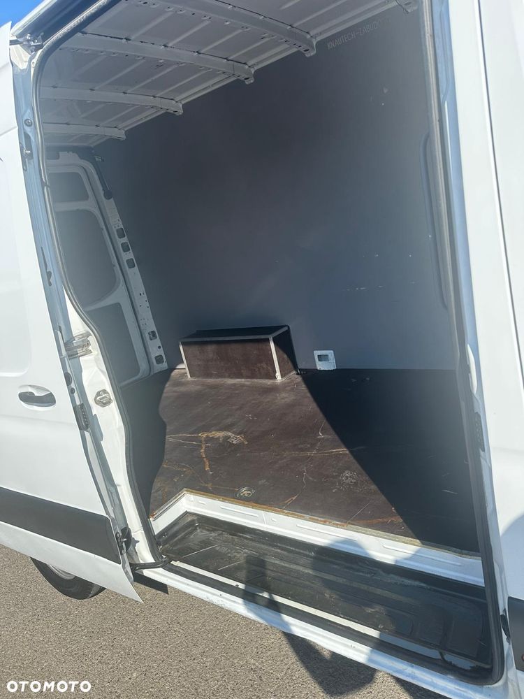 Mercedes-Benz Sprinter - 7