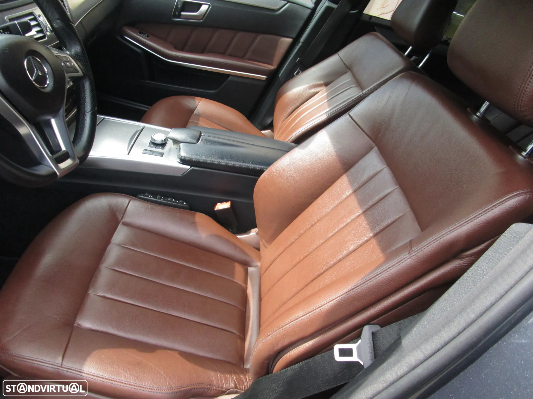 Mercedes-Benz E 300 Bluetec Hybrid Avantgarde - 14