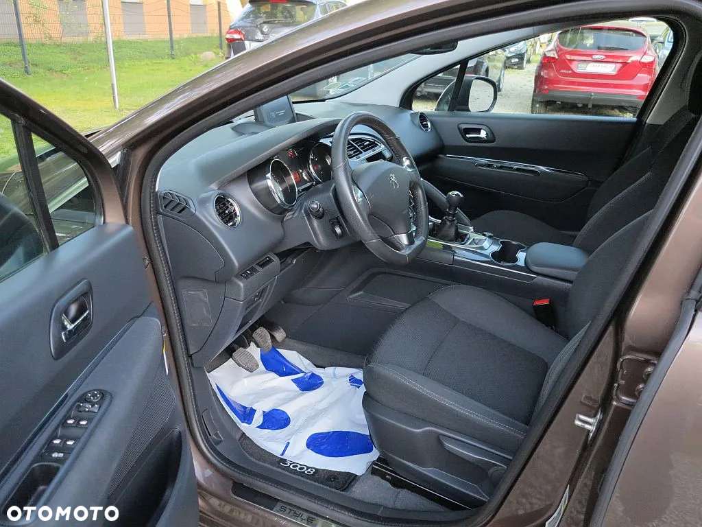 Peugeot 3008 HDi FAP 115 Style - 11