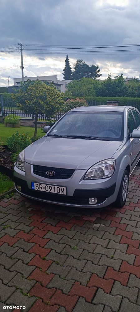 Kia Rio - 2