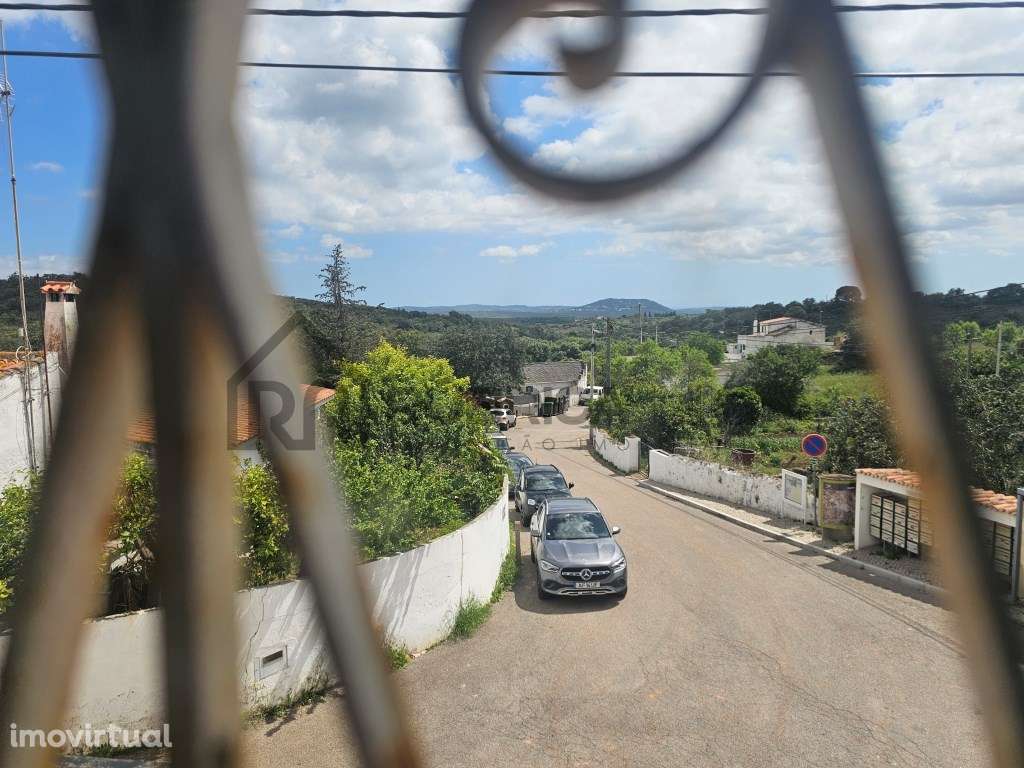 Moradia de 2 pisos em Aldeia típica perto de Benafim - Grande imagem: 5/20