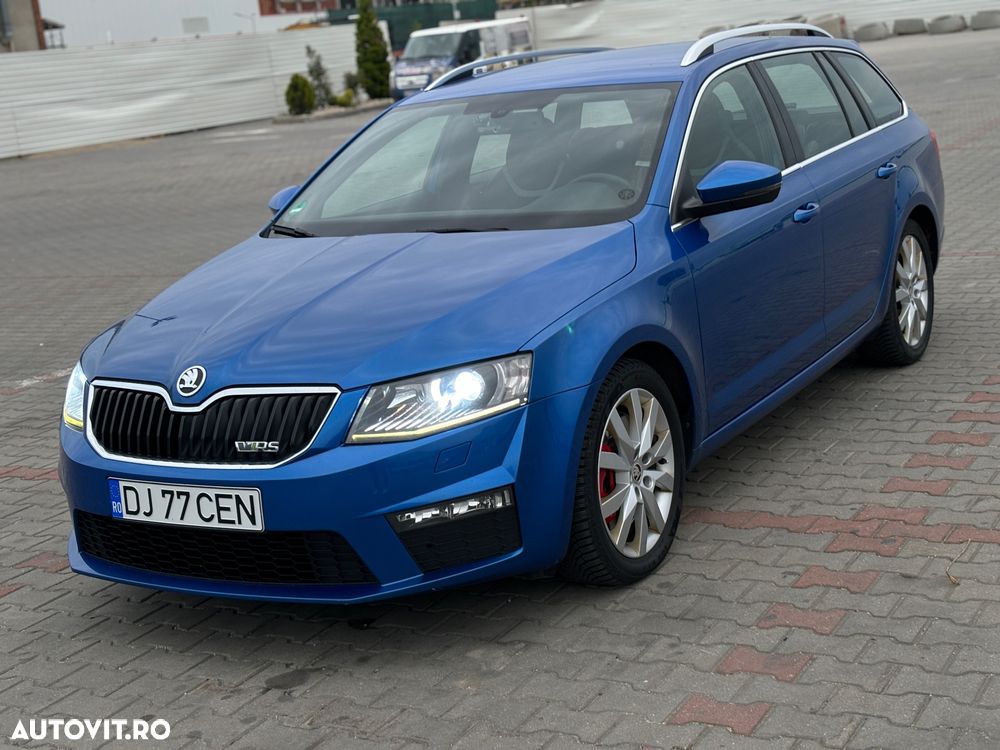 Skoda Octavia Combi 2.0 TDI RS - 2