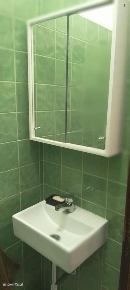 Quarto - localizado em Paranhos Porto - Grande imagem: 4/8