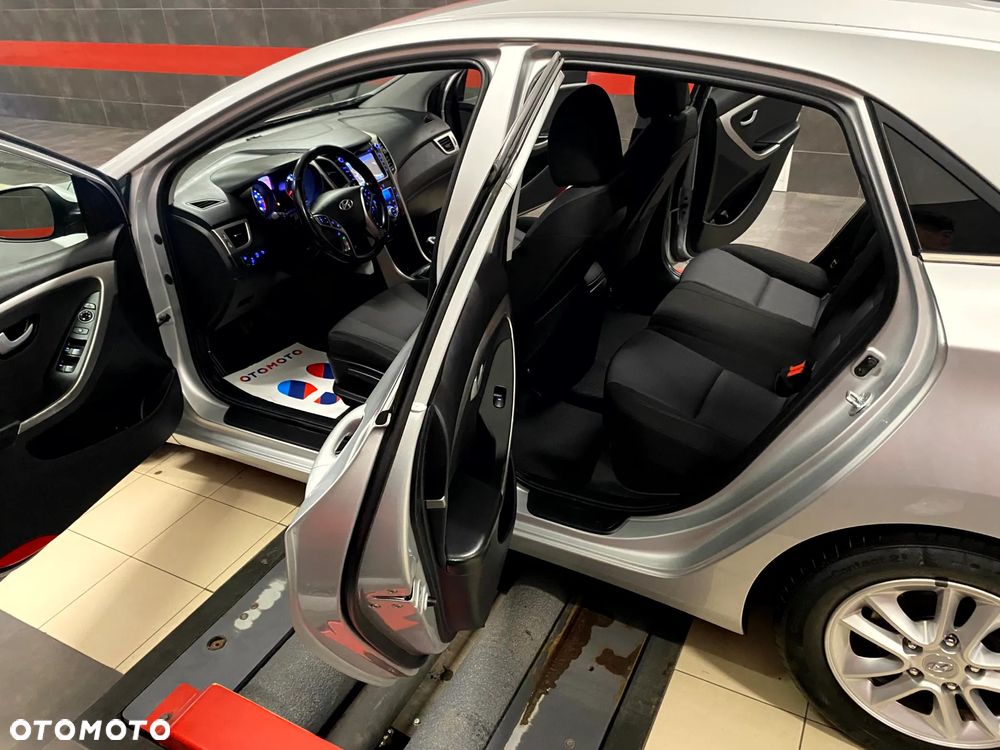 Hyundai i30 1.6 GDI Classic - 17