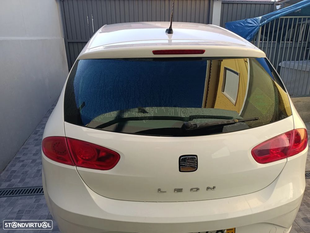 SEAT Leon 1.9 TDI Ecomotive Reference - 8