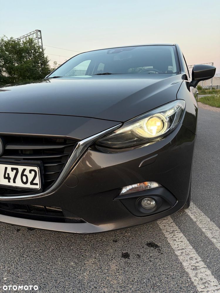 Mazda 3 SKYACTIV-D 150 NAKAMA - 24