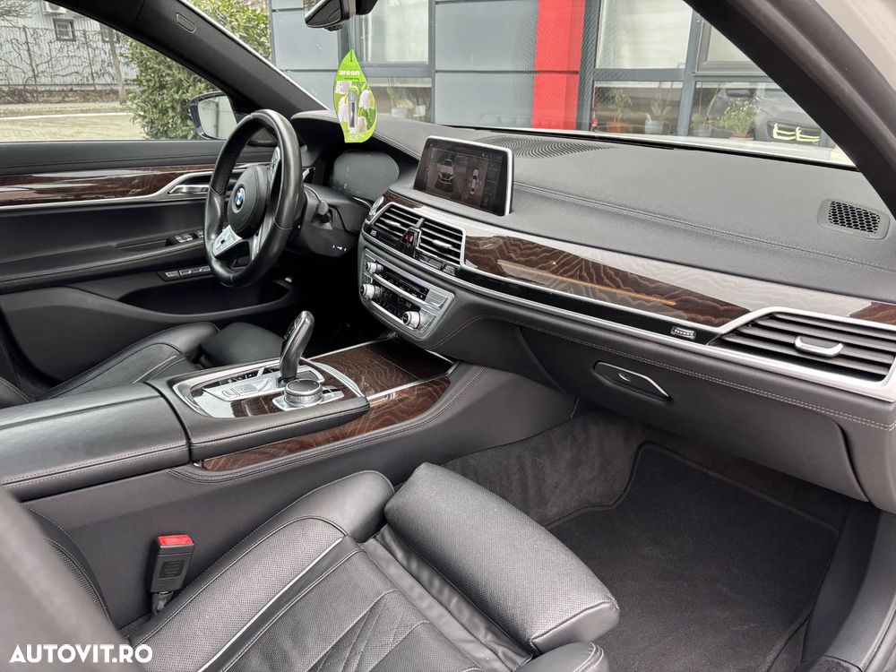 BMW Seria 7 740Li - 10