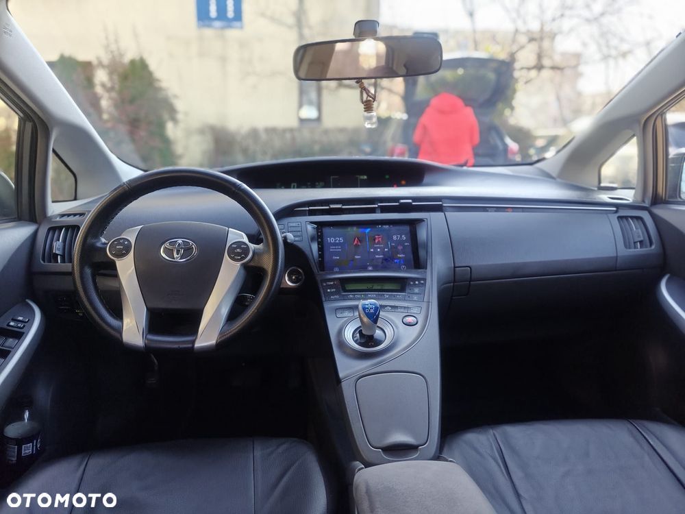 Toyota Prius 1.5 VVT-i Sol - 9