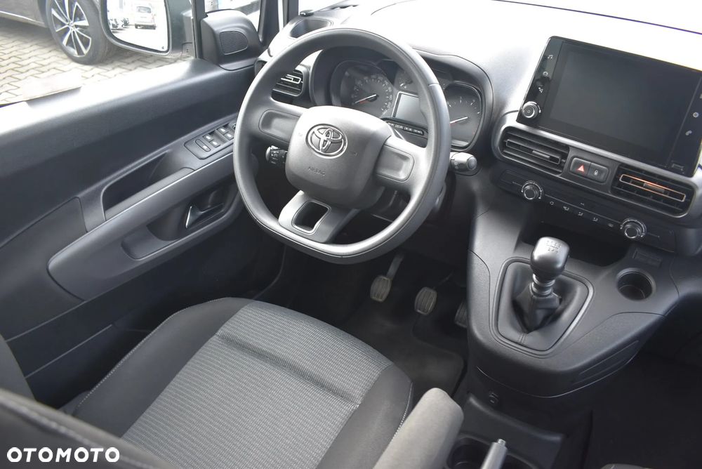 Toyota Proace City Verso 1.5 D-4D Business - 20
