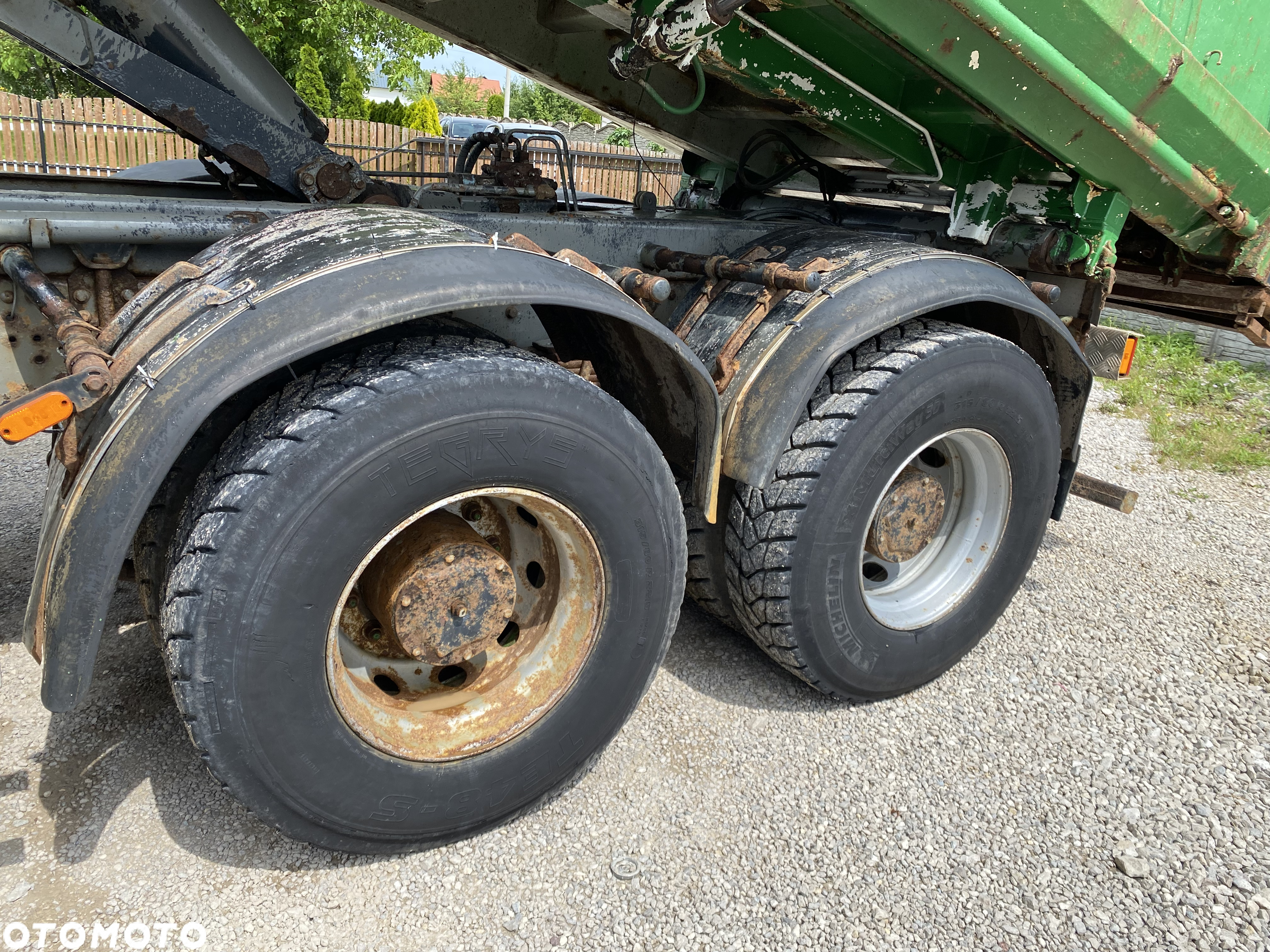 Iveco TRAKKER - 12
