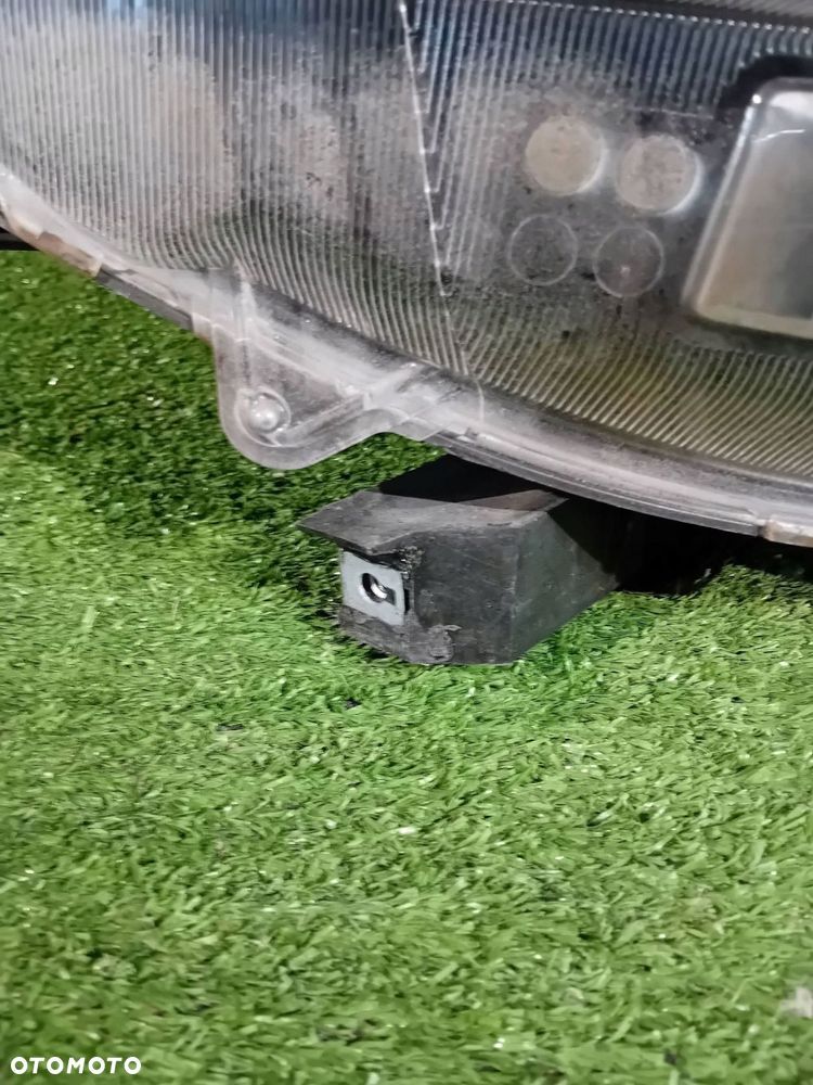 REFLEKTOR PRAWY PRZÓD MITSUBISHI ECLIPSE CROSS 17- LED NR.862 - 3