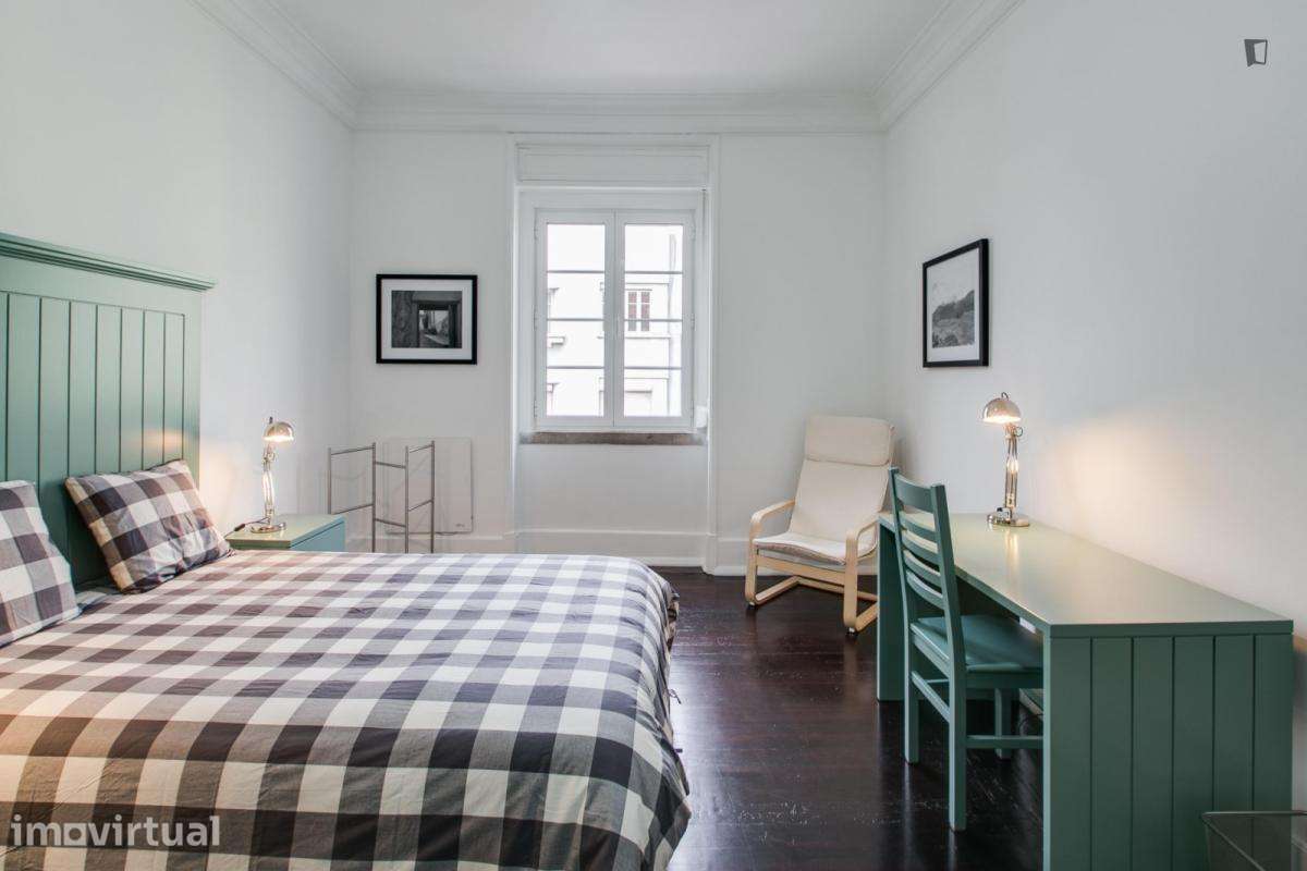 Quarto - localizado em Saldanha Lisbon - Grande imagem: 4/12