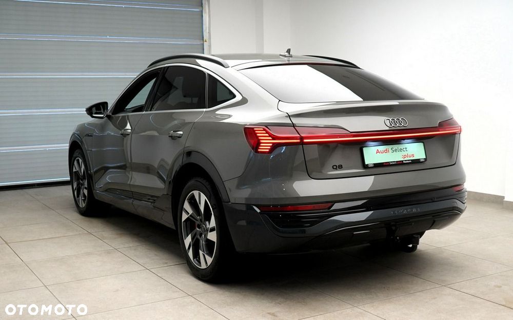 Audi Q8 Sportback e-tron - 9