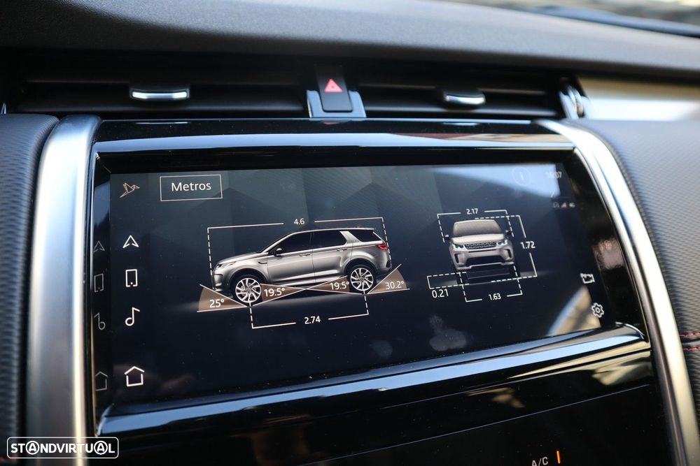 Land Rover Discovery Sport P300e Dynamic HSE - 28