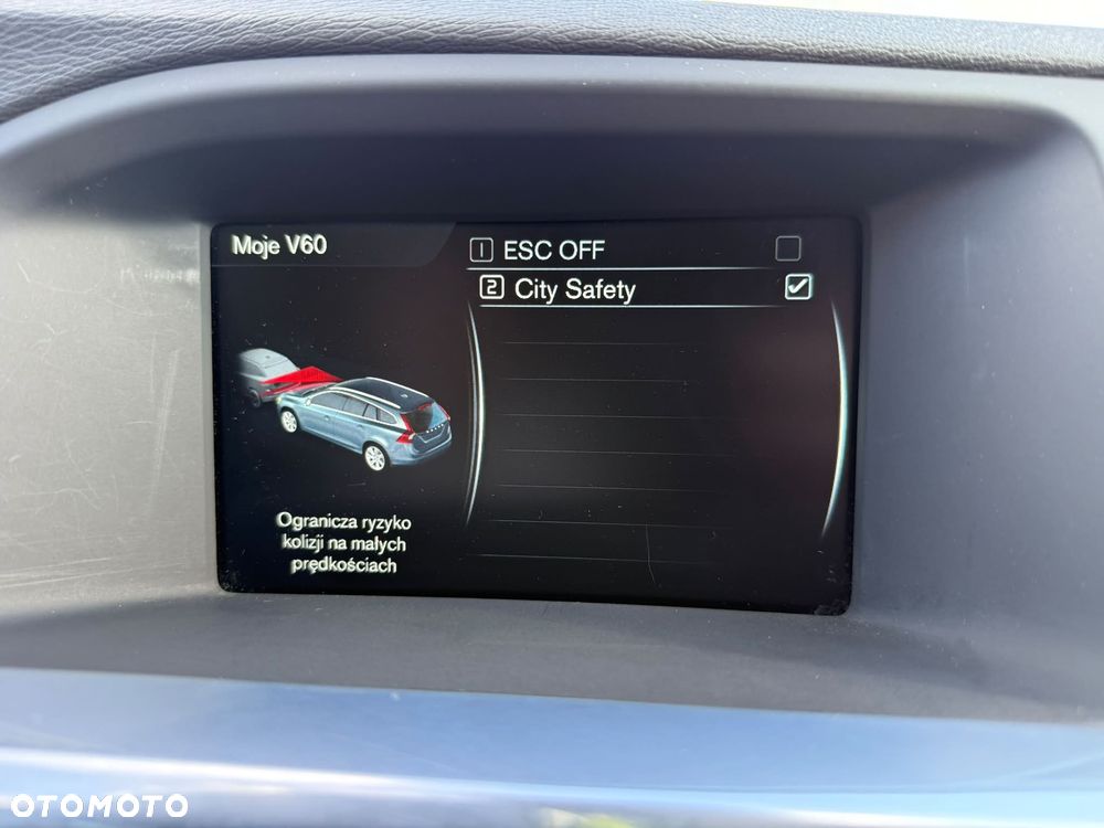 Volvo V60 D2 Drive-E Momentum - 29