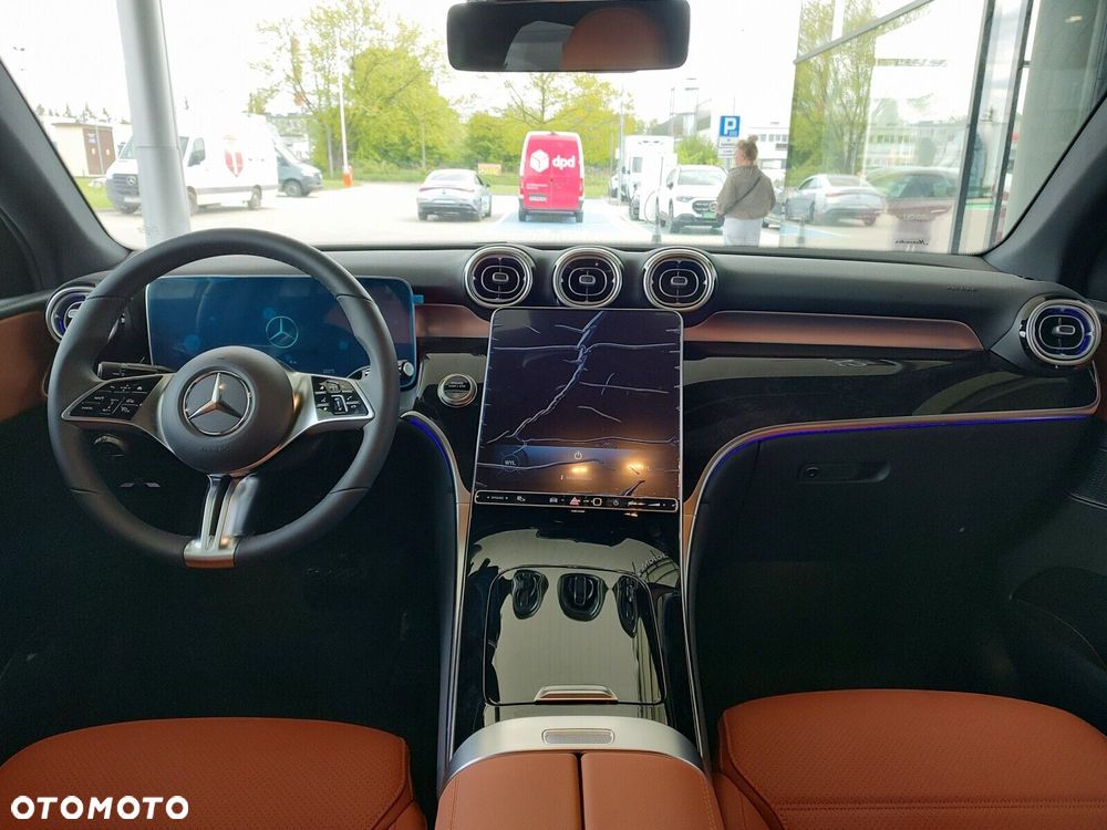 Mercedes-Benz GLC - 11