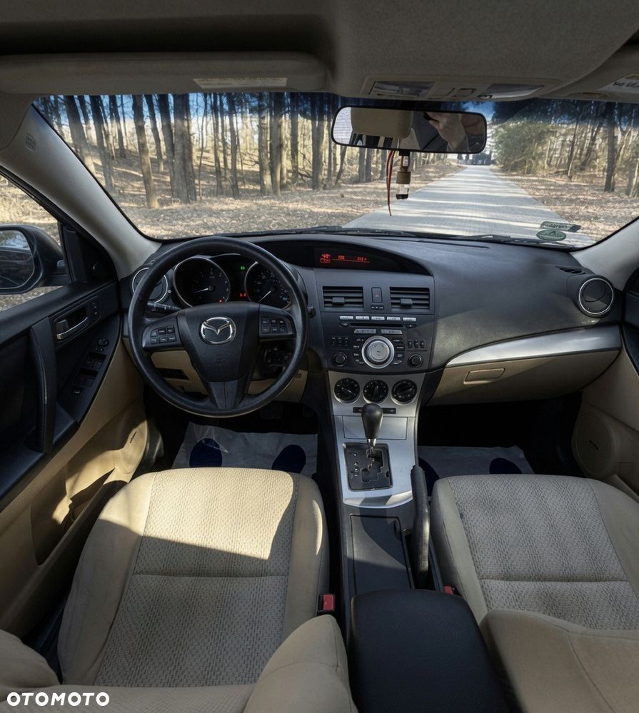 Mazda 3 - 8