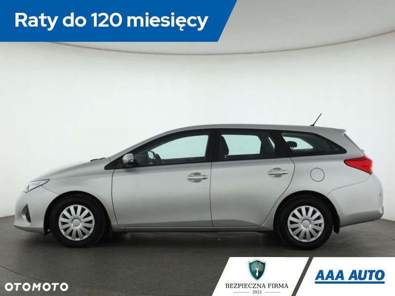 Toyota Auris - 4
