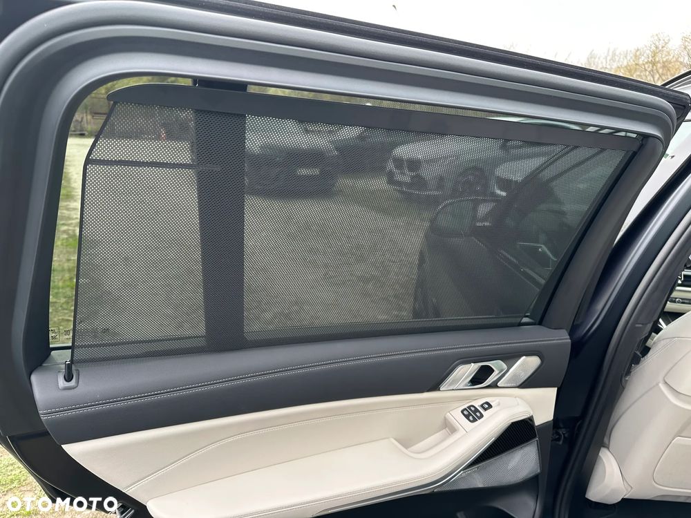 BMW X7 M60i xDrive mHEV sport - 22