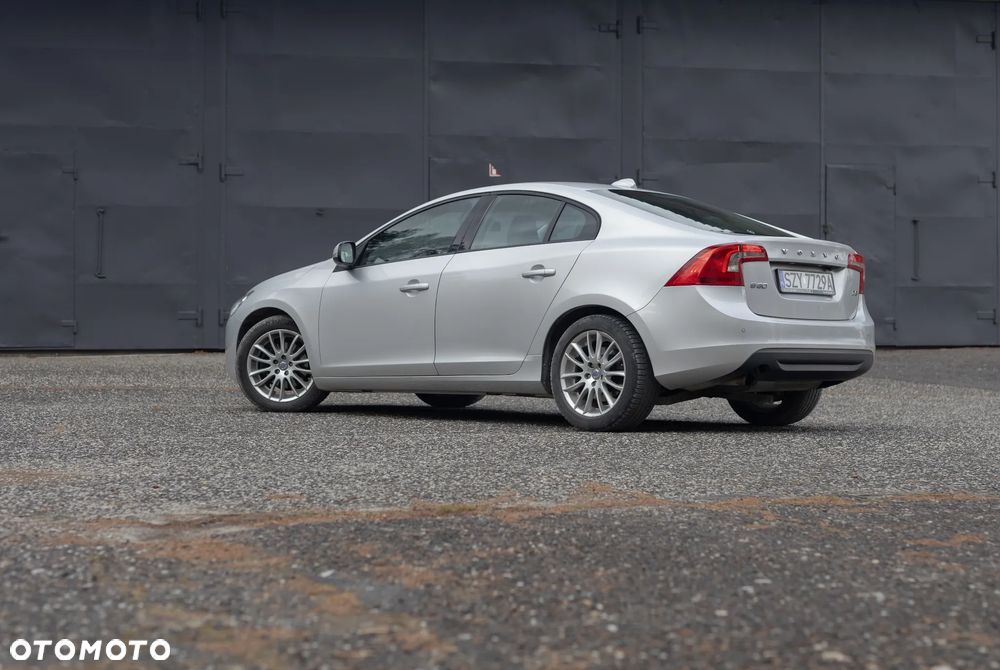 Volvo S60 - 11