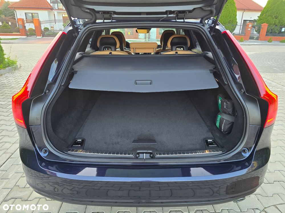 Volvo V90 D3 Momentum Pro - 22