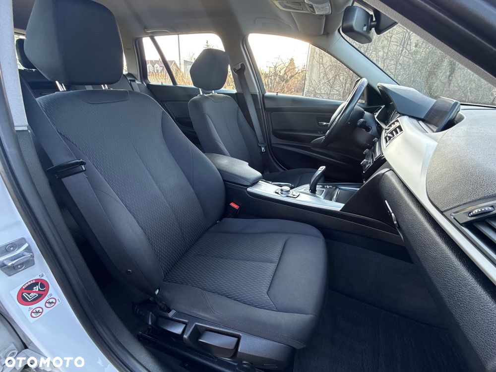 BMW Seria 3 316d Sport Line - 18