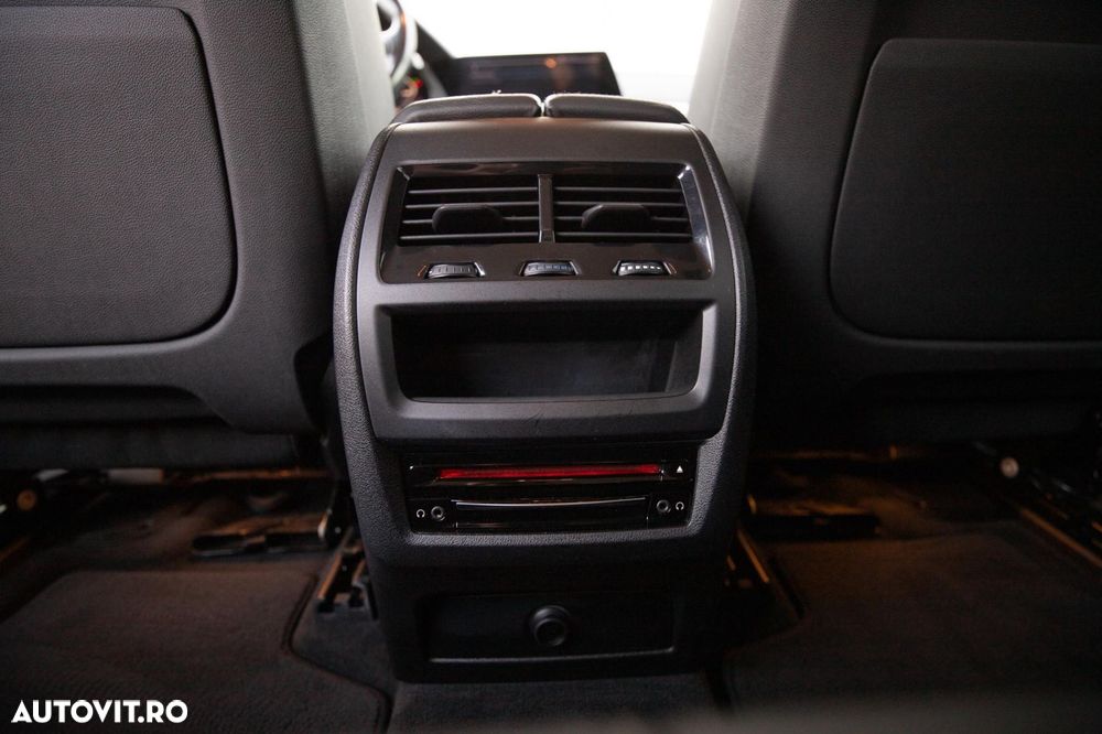 BMW X5 xDrive30d - 28