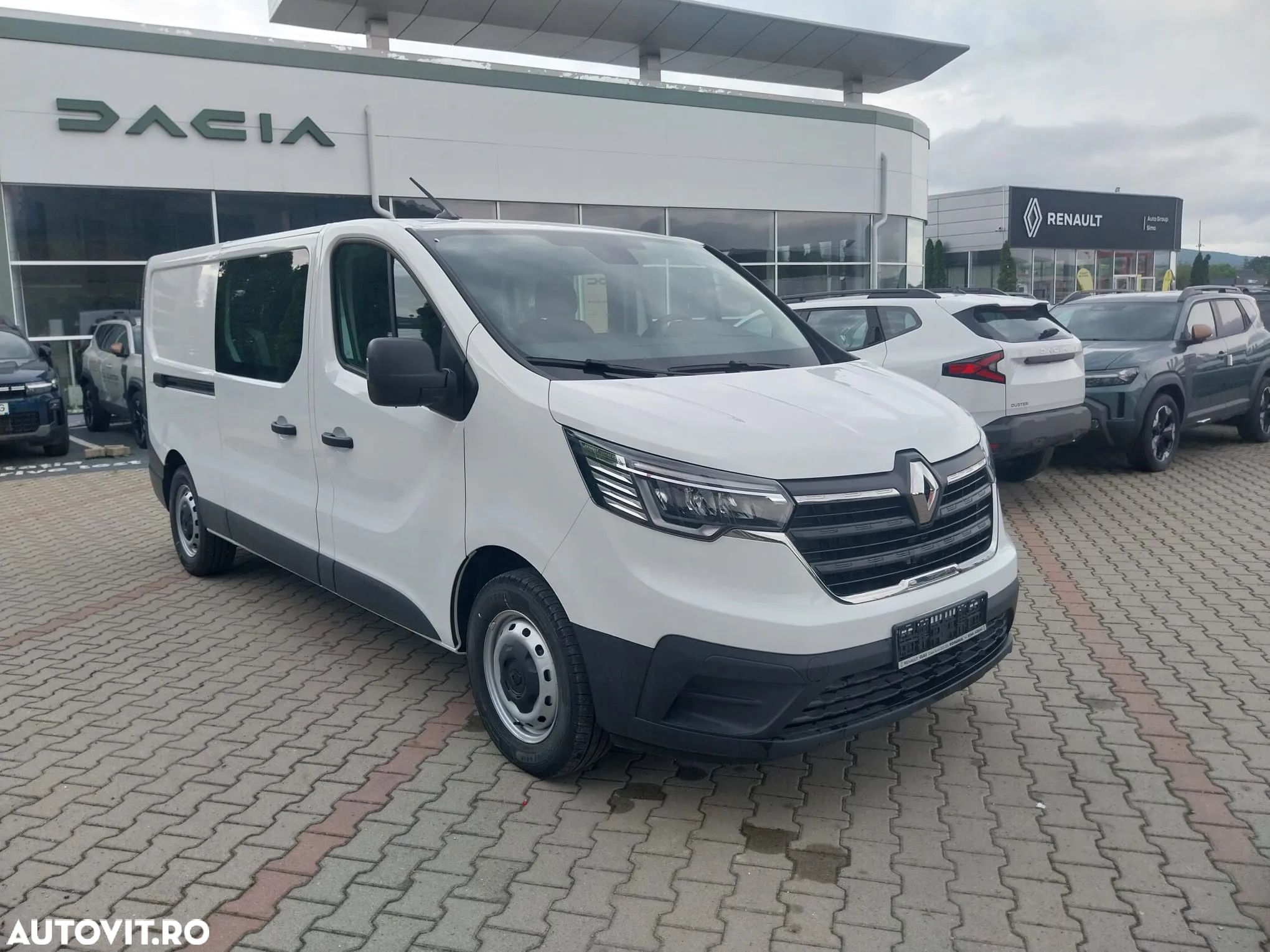 Renault Trafic 2.0 Blue dCi 150 Furgon Cabina Dubla L2H1 - 1
